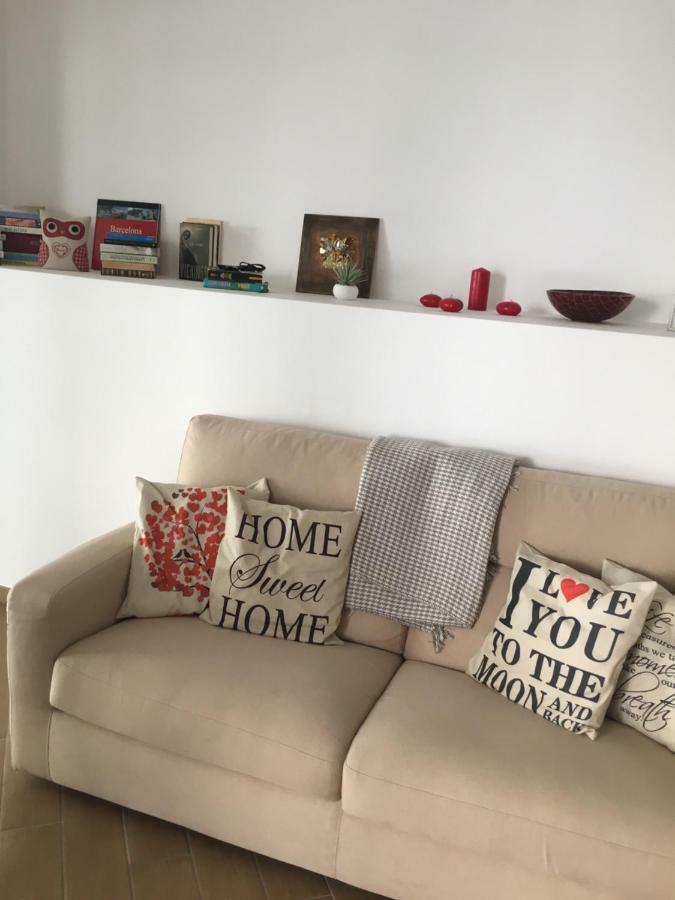 The Shabby House - Charming Seaside Retreat In Central Anzio, Steps From Beach And Train Station 外观 照片
